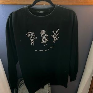 Black flower crew neck